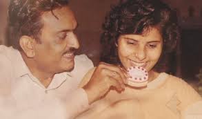 Gunjan Saxena's Family: Who Are Real Father, Mother & Brother of Gunjan  Saxena?