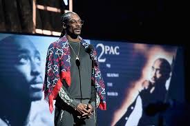 Read Full Transcript of Snoop Dogg's 2Pac Speech at 2017 Rock and Roll Hall  of Fame Induction Ceremony