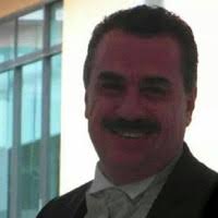 300+ perfiles de «Wade»