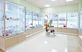 Vetrine Negozio Articoli Da Regalo Argenteria Arredamento Decorazioni Casa Vetrine