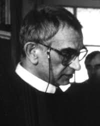 A filmmaker of unparalleled merit who gained worldwide renown for the decalogue series, the double life of veronique and three colors: Krzysztof Kieslowski 1941 Portrait Kino De