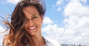 São as minhas duas meninas. Claudia Vieira Celebra Uma Data Muito Especial Dioguinho Blog Sempre Em Cima Do Acontecimento