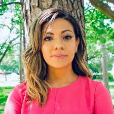 Ariane Kirkpatrick's Instagram, Twitter & Facebook