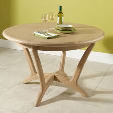 It's an extremely versatile and in its initial state, the table is round. Hunters Bergen Round Extending Table Dining Tables