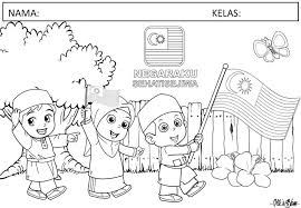Bendera ini bercorak 14 garis (jalur) merah dan putih (melintang) yang sama lebar, bermula dengan garis merah di sebelah atas dan berakhir dengan jalur putih yang melambangkan jumlah anggota. Pin By Nik Mahzon On Malaysia National Day Flag Coloring Pages Coloring Books Coloring Pages For Kids