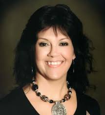 Feminessence Magazine Issue 02 by Shar Moore