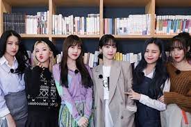There have been some controversies about gfriend's yerin being disrespectful to fans gifts. Crnthdvkhxf Jm