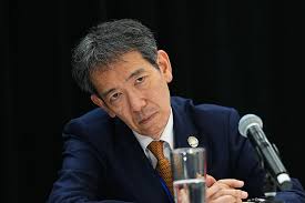 Japan’s Mimura Declines to Comment on Yen Intervention Talk