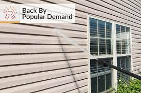 Your siding manufacturer or local hardware or building supply store has vinyl siding cleaning products and apparatus. Diy Tips For Power Washing House Siding How To Power Wash Siding
