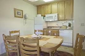 Additional amenities include an arcade/game room, a terrace, and laundry facilities. Heidelberg Inn June Lake Aktualisierte Preise Fur 2021