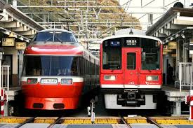 赤いスーパーはこね号と赤い小田急電車 小田急 鉄道 写真 電車