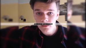 Ronnie ferrari wkroczył na muzyczny rynek w spektakularnym stylu. Ronnie Ferrari Spiewa Piosenke Dla Ex Parodia Justina Biebera Chords Chordify