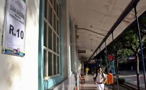 Check spelling or type a new query. Belasan Siswa Smkn 9 Padang Kesurupan Okezone News