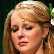 Chantal janzen born 15 february 1979 is a dutch actress singer and tv presenter. Chantal Janzen Movie Actress Alter Geburtstag Bio Fakten Familie Vermogen Grosse Mehr Allfamous Org