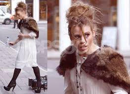 Welcome to billie piper online, your ultimate resource dedicated to bringing you all the latest on the actress since 2005. Photos Of Billie Piper Filming Secret Diary Of A Call Girl Series 3 Popsugar Celebrity Uk