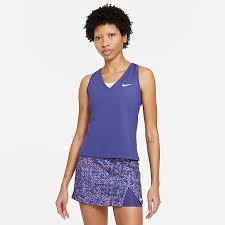 We have arranged the womens tennis clothing by type and by brand, to help you to choose. Women S Tennis Clothes Apparel Nike Com