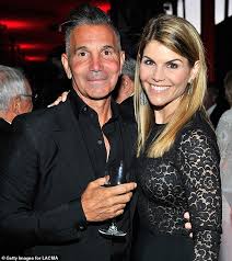 21.05.2020 · per forbes and metro, loughlin had an estimated net worth of $8 million in 2019, which was months after her last tv appearance. Lori Loughlin Net Worth 2020 Husband Mossimo Giannulli