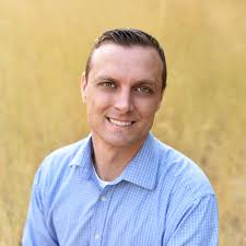 Daniel Kay's Instagram, Twitter & Facebook