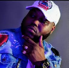 Timothy Lovett's Instagram, Twitter & Facebook