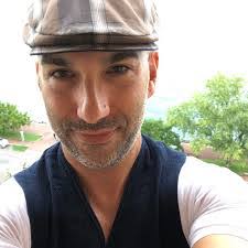 Laura Marando's Instagram, Twitter & Facebook