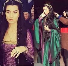 İkiz kız bebeklerin ve büyüküstün'ün sağlık durumunun iyi o. Tuba Buyukustun Lu Ottoman Rising Ten Ilk Goruntuler