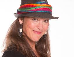 Oceanside Musician Cici Artemisia (aka Porter)