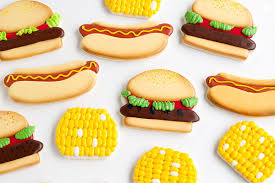 Hamburgers are cooked to medium when a thermometer inserted into the middle reads 160 degrees f. Bbq Cookies Hot Dogs Hamburgers The Bearfoot Baker