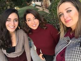 كل الحلى بهذه الصورة فايا يونان وشقيقتها ريحان يونان والرائعة رابعة الزيات T Shirts For Women Women Fashion