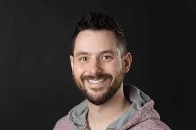 Kirk Thorpe's Instagram, Twitter & Facebook