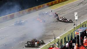 Fue un accidente en el lugar equivocado, por el ángulo de la pared, penetras en el muro y se rompe el tanque. El Accidente Mas Peligroso De Los Ultimos Anos En La Formula 1 Por Que Actuo Asi El Coche De Seguridad