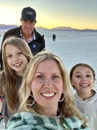 Sarah Schieffer's Instagram, Twitter & Facebook