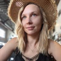 70+ perfiles de «Kayla»