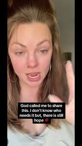 Nichole Sadler's Instagram, Twitter & Facebook