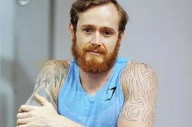 A Dumfries bike crash survivor told "he'd never lift again" wins  powerlifting title