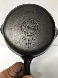 Antique Griswold Skillet Number 4 702a Hard To Find Circa 1930 Griswold Antiques Skillet