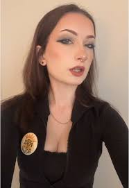 Hattie Donovan (@dattiehonovan)