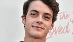 Isaiah israel broussard (born august 22, 1994) is an american actor. Israel Broussard Apologizes After Twitter History Prompts Racism Homophobia Accusations Very Real
