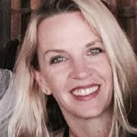 Rachelle Smith's Instagram, Twitter & Facebook