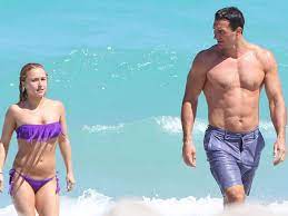 According to us weekly, sources close to panettiere tell them klitschko. Hayden Panettiere Models Bikini Body On Beach Date With Rumoured Fiance Wladimir Klitschko Mirror Online