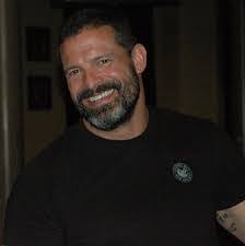 Frank Santore's Instagram, Twitter & Facebook