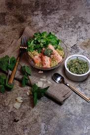Salade De Quinoa Au Saumon Et Pesto De Menthe Epicetout La Cuisine De Dany Salade De Quinoa Au Saumon Salade De Quinoa Recettes De Cuisine