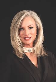 Felicia Farnsworth's Instagram, Twitter & Facebook