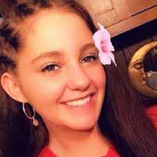 Shayla Harvey's Instagram, Twitter & Facebook