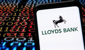 Authorised by the prudential regulation authority and regulated by the financial. Lloyds Bank Scam Britons Urged To Be Vigilant To Dangerous Payee Text Suspicious Personal Finance Finance Express Co Uk