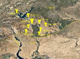 T Shaped Pillars Ppn Gobekli Tepe Wikipedia Gobekli Tepe Ancient Near East Natural Architecture
