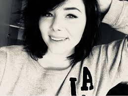 Pametu vidusskolu, jo riebjas mācīties!” “X Faktora” priekšatlasē izceļas  dumpiniece no Liepājas