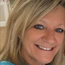 Alan Jackson honored his late friend, Loretta Lynn, Sunday night with a  tear-jerking performance of "Where Her Heart Has Always Been," a song he  wrote for his mother's funeral. Watch Alan Jackson's