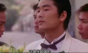 孖八- 【#舊片回顧：《古惑仔》的寫實面對現實的荒謬】  如果是長期讀者的話，應該會知道筆者曾就《洪興十三妹》寫過一篇評論。當時，筆者便已提到片中另一最重要的角色是舒淇飾演的刀疤淇。  刀疤淇的故事始於愛上了一名黑警——東星占士，占士本是東星的人，借助警察的身份 ...