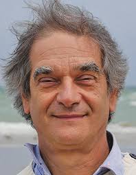 Mathematical Proof Between Generations