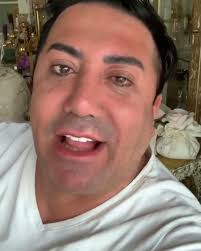 Murat Övüc YANIK ELTİİİİİİİ 😂😂😂😂😂😂